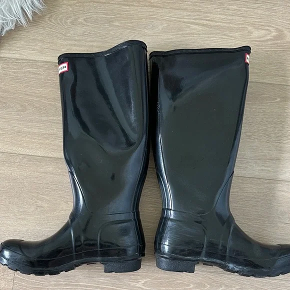 Hunter Glossy Black Rain Boots - Picture 6 of 10